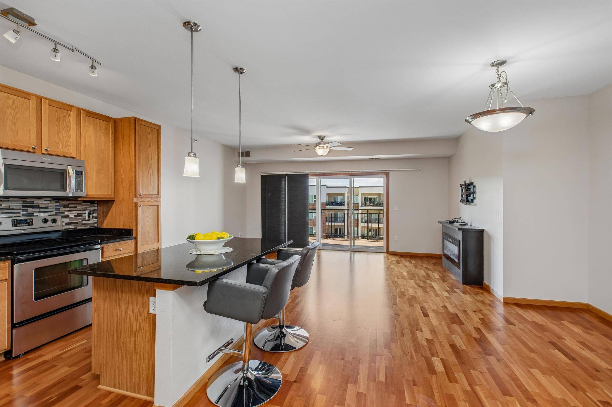 12501 Nicollet AVE #425, Burnsville, MN 55337