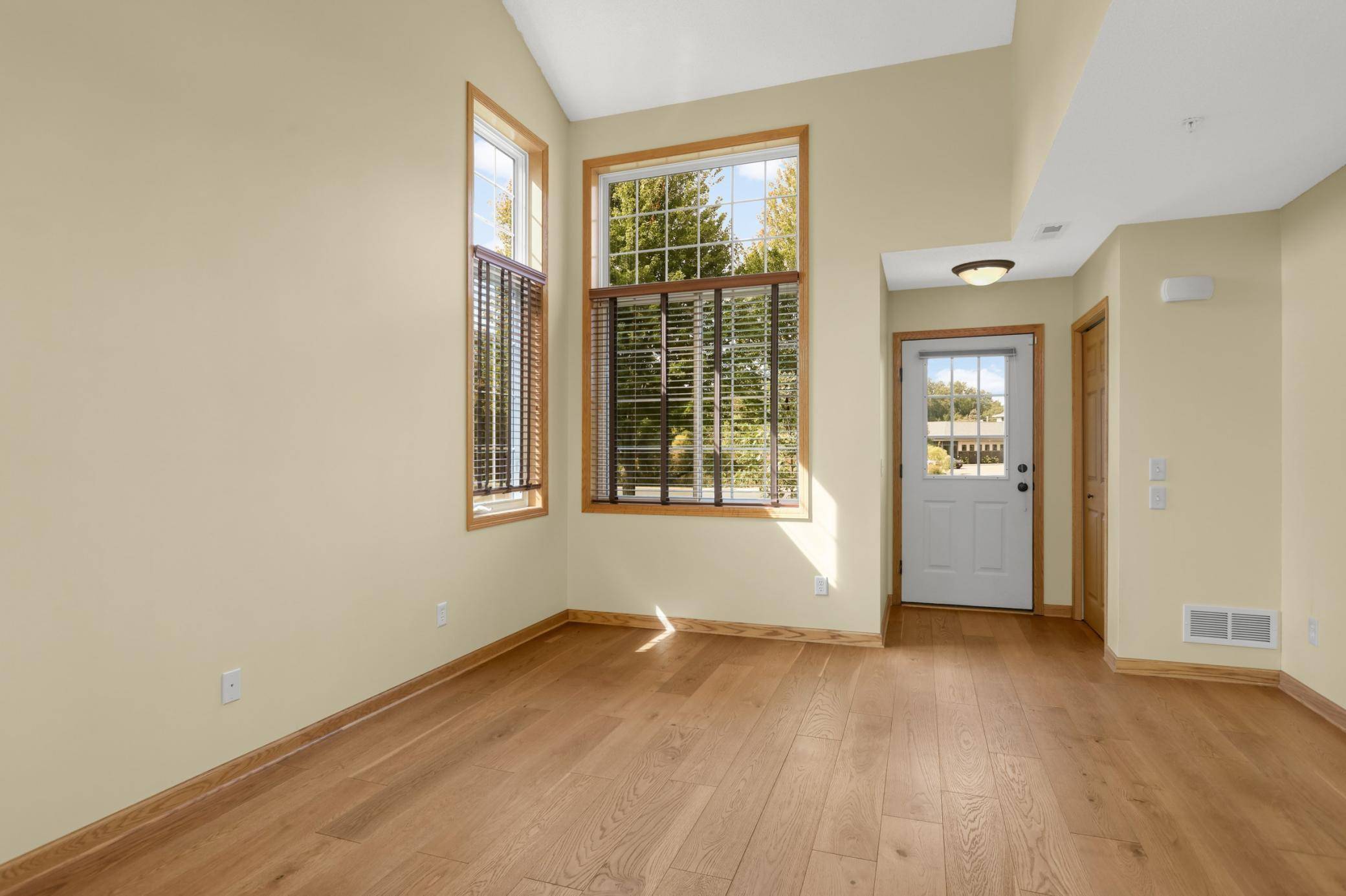 349 Ojibway PATH, Lino Lakes, MN 55014