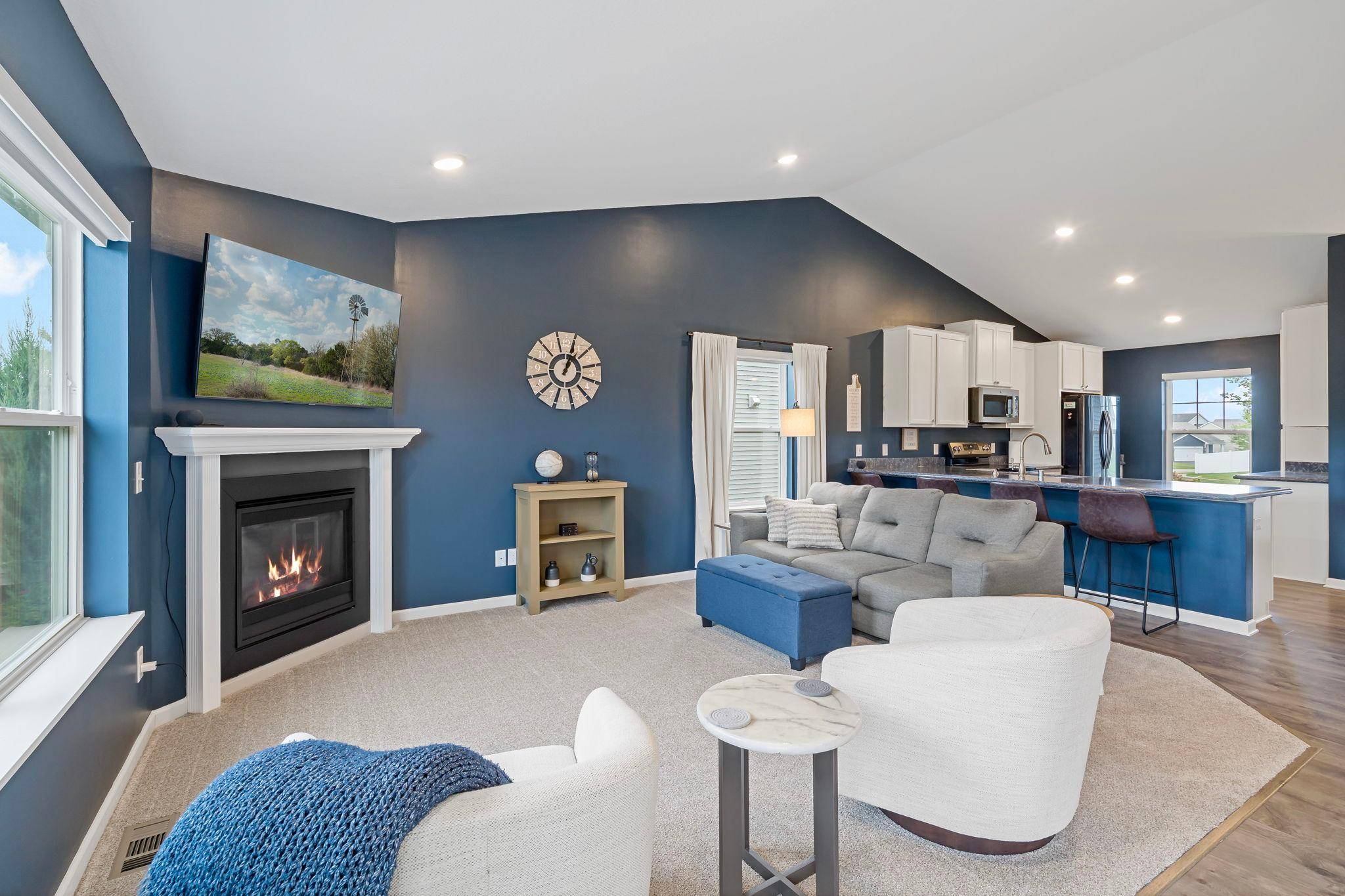 15135 Emory CIR, Apple Valley, MN 55124