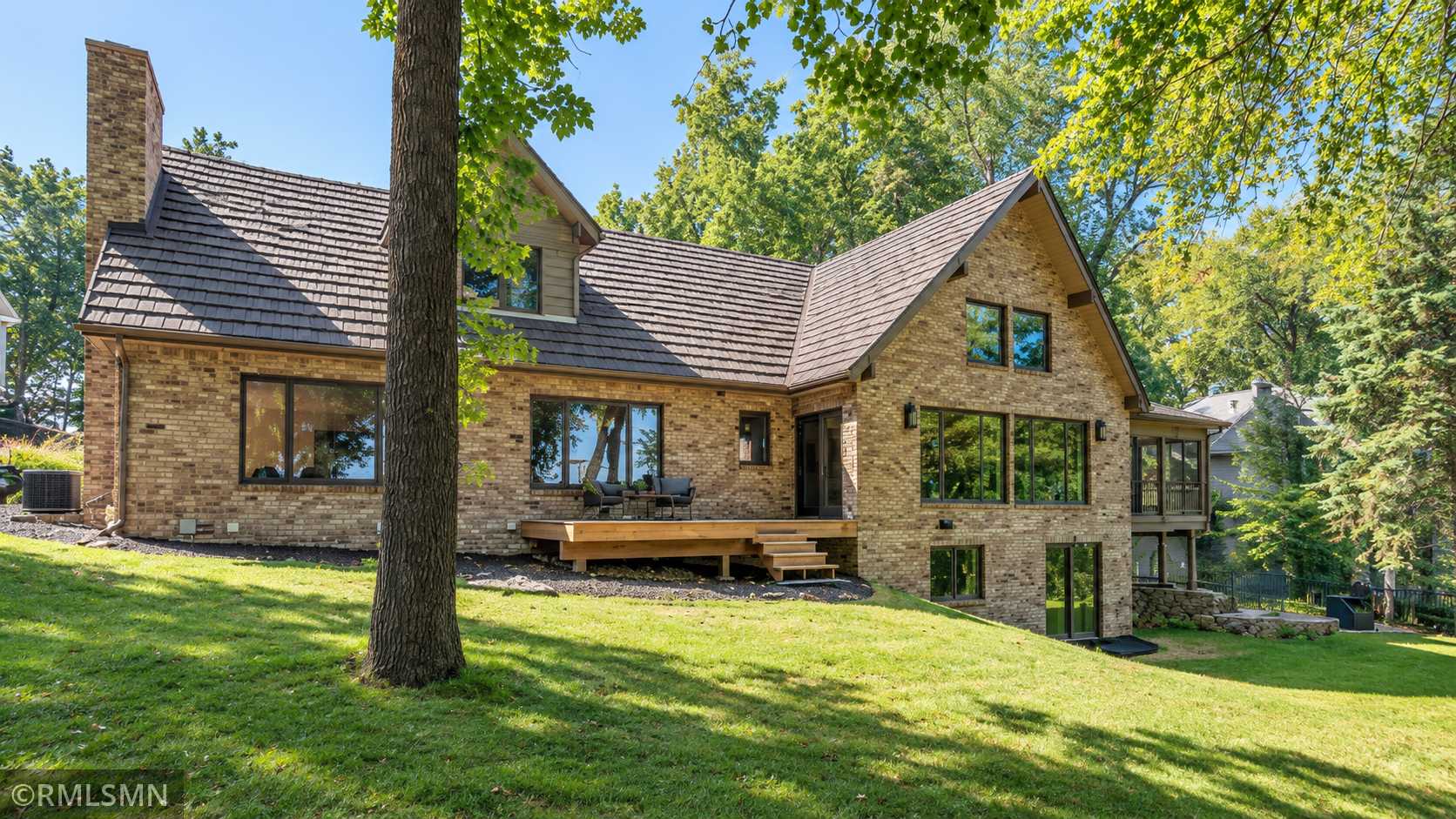 4210 Fairview LN, Madison Lake, MN 56063