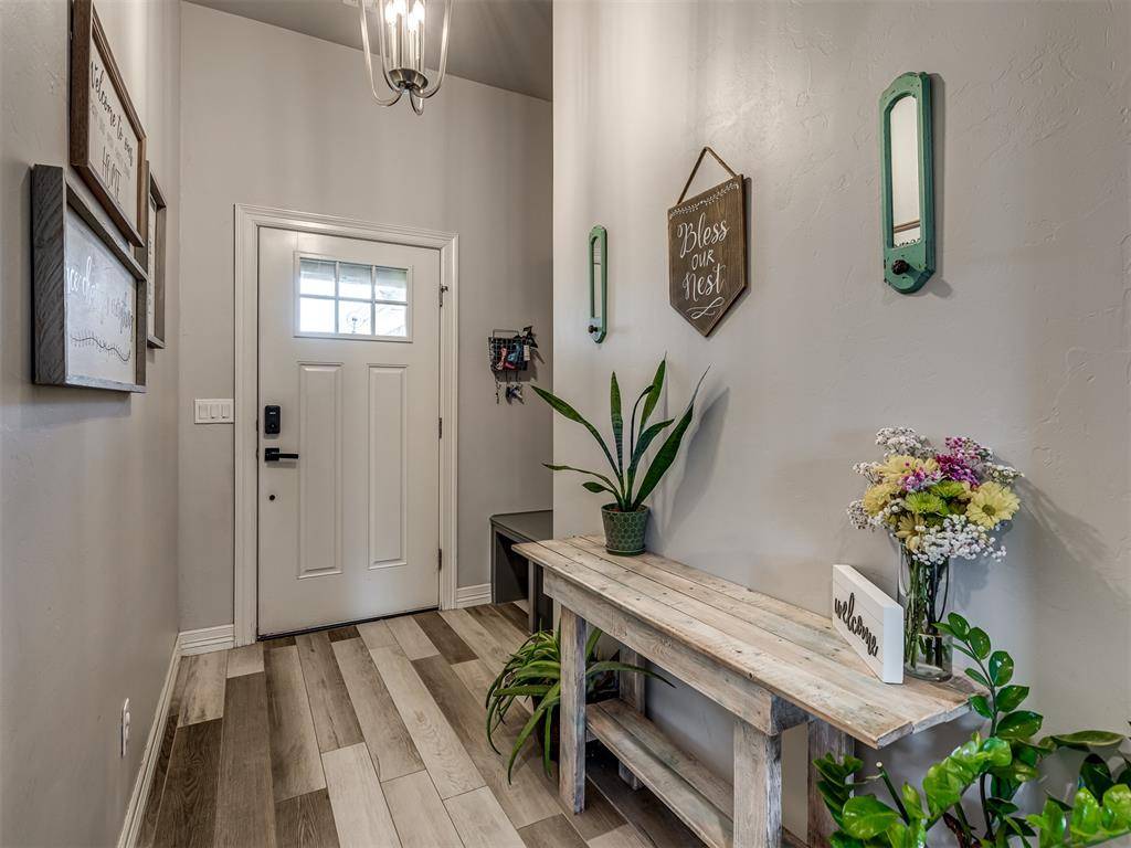 10205 Salt Fork DR, Yukon, OK 73099