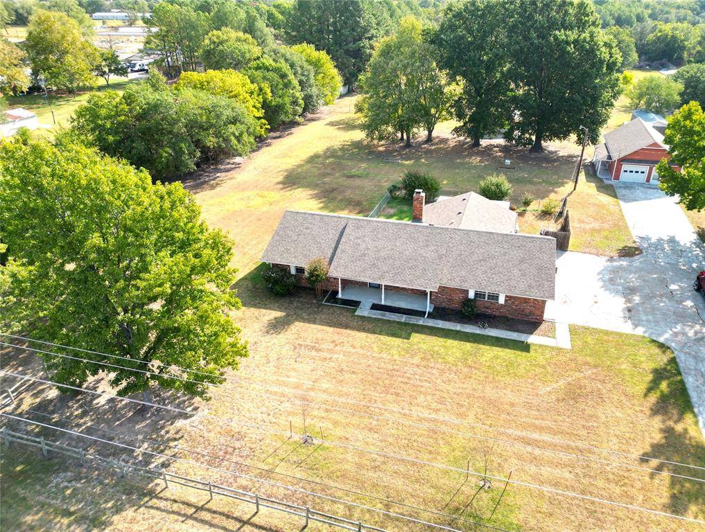 16009 S Rock Creek RD, Shawnee, OK 74801