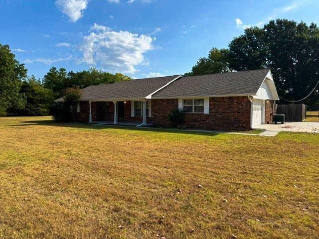 16009 S Rock Creek RD, Shawnee, OK 74801