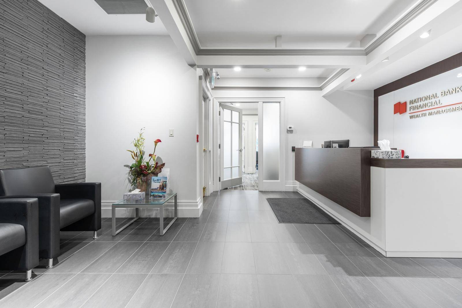 305 Church ST, Oakville, ON L6J 7T2