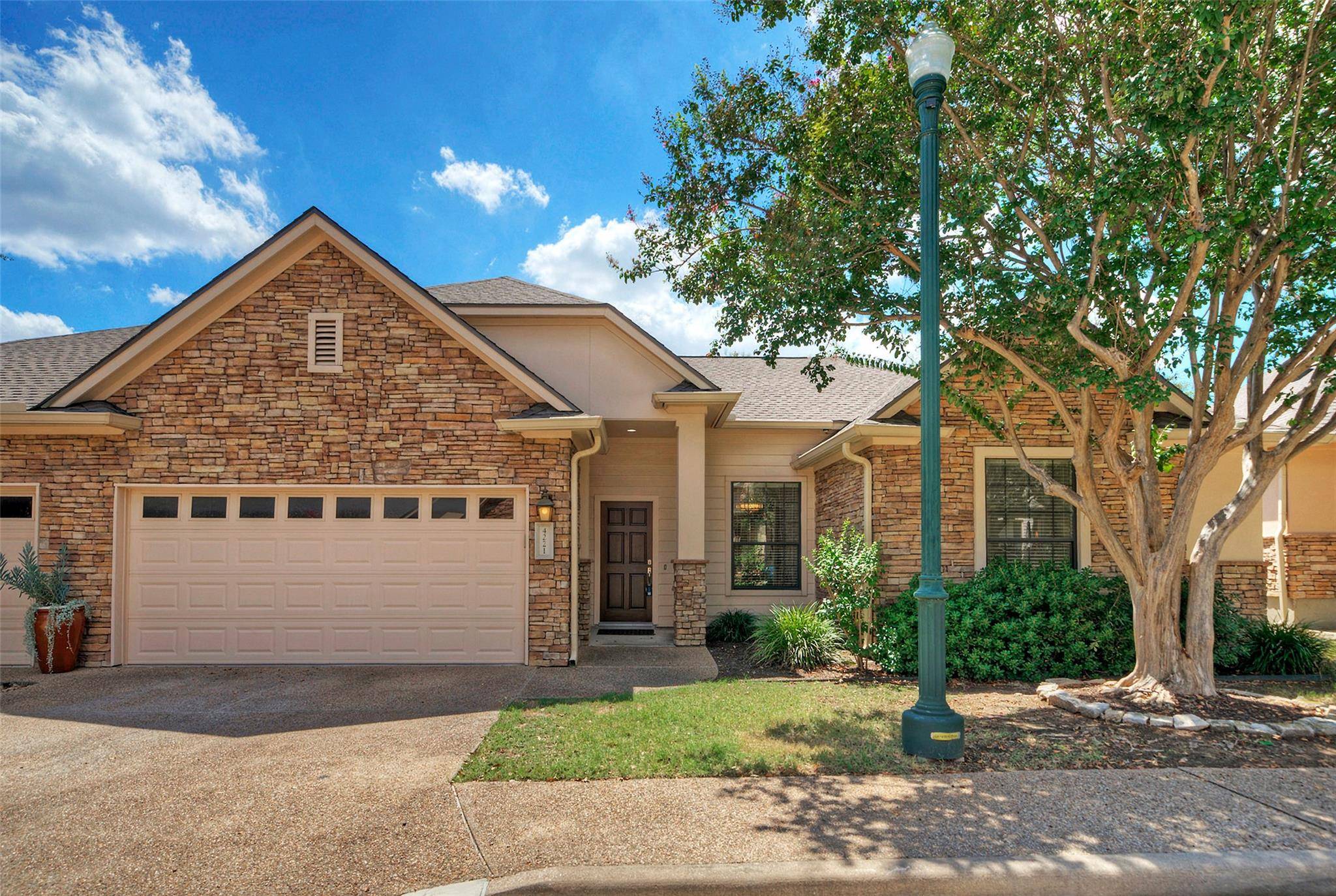 4221 Johns Light DR, Austin, TX 78727