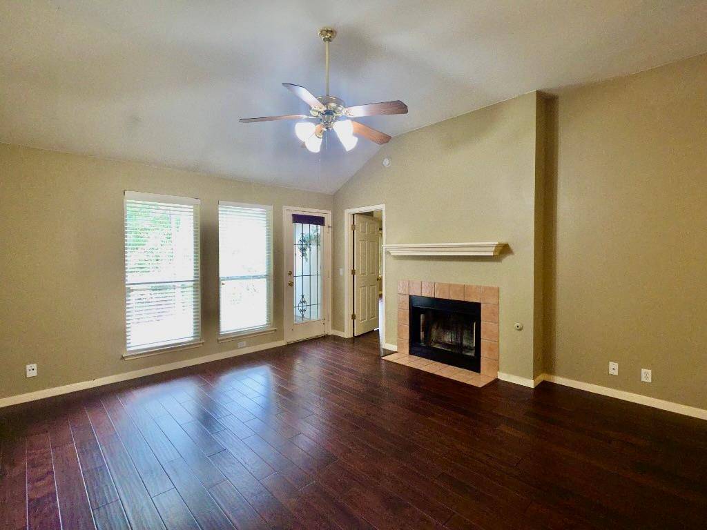 9106 Wellesley DR, Austin, TX 78754