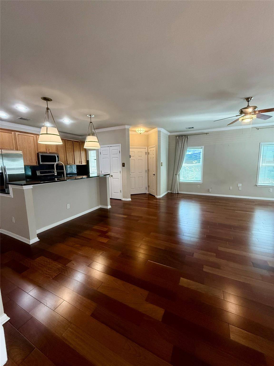 411 W Saint Elmo RD #39, Austin, TX 78745