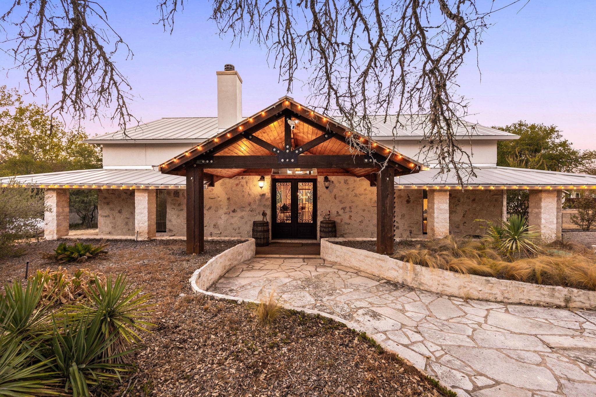 3114 Pace Bend RD S, Spicewood, TX 78669