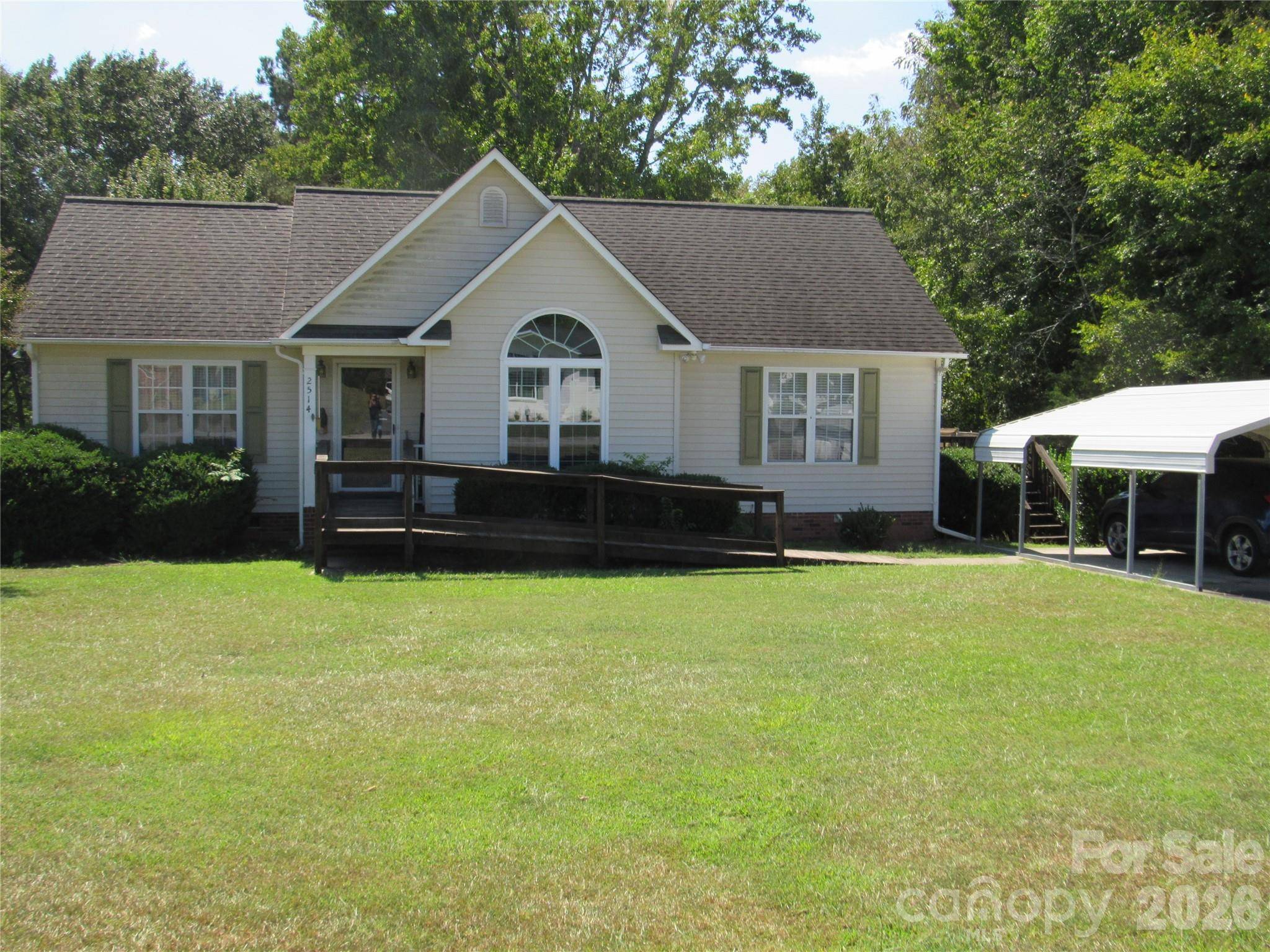2514 Oxford CIR, Lancaster, SC 29720