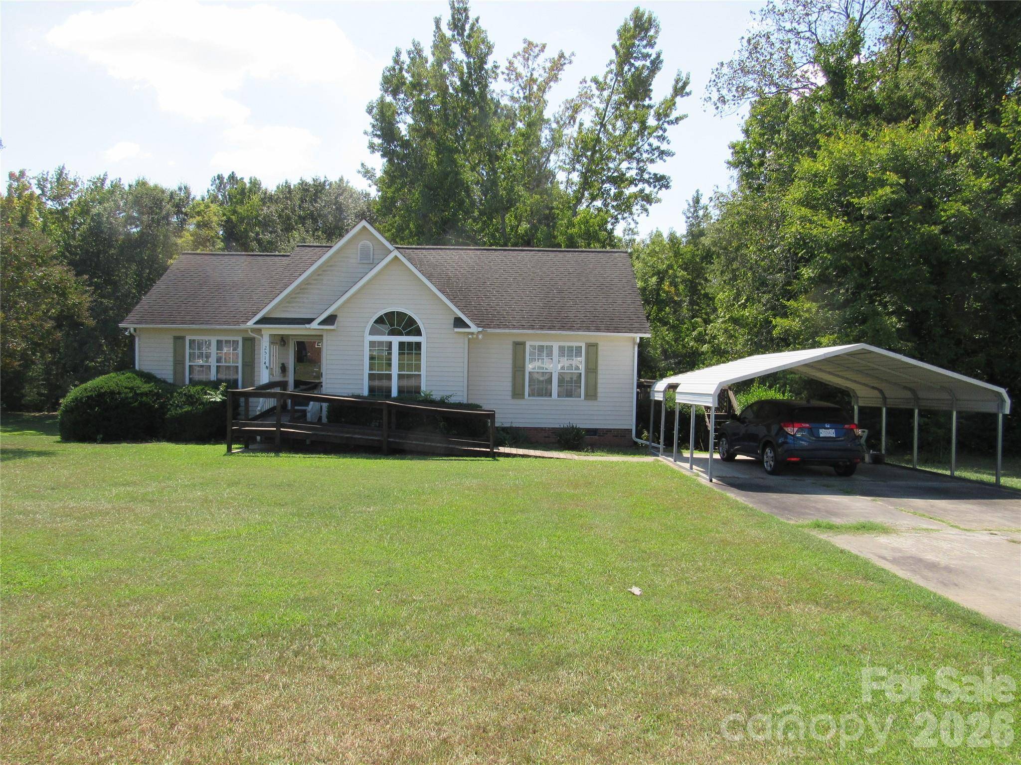 2514 Oxford CIR, Lancaster, SC 29720