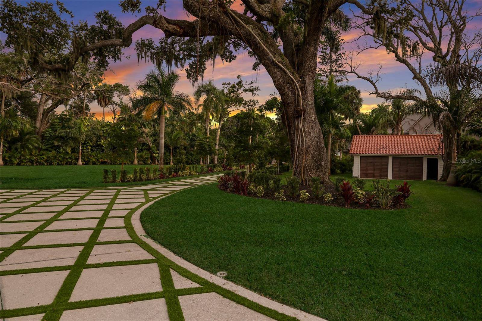 2832 RIVERVIEW BLVD, Bradenton, FL 34205