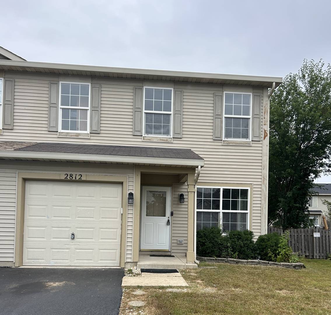 2812 Troon DR, Montgomery, IL 60538