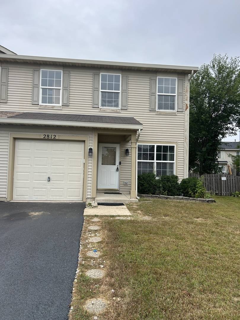 2812 Troon DR, Montgomery, IL 60538