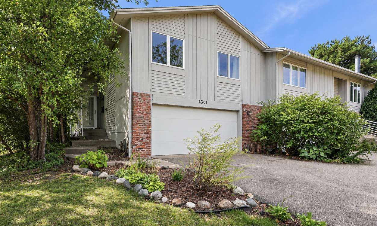 4301 W 62nd ST, Edina, MN 55424