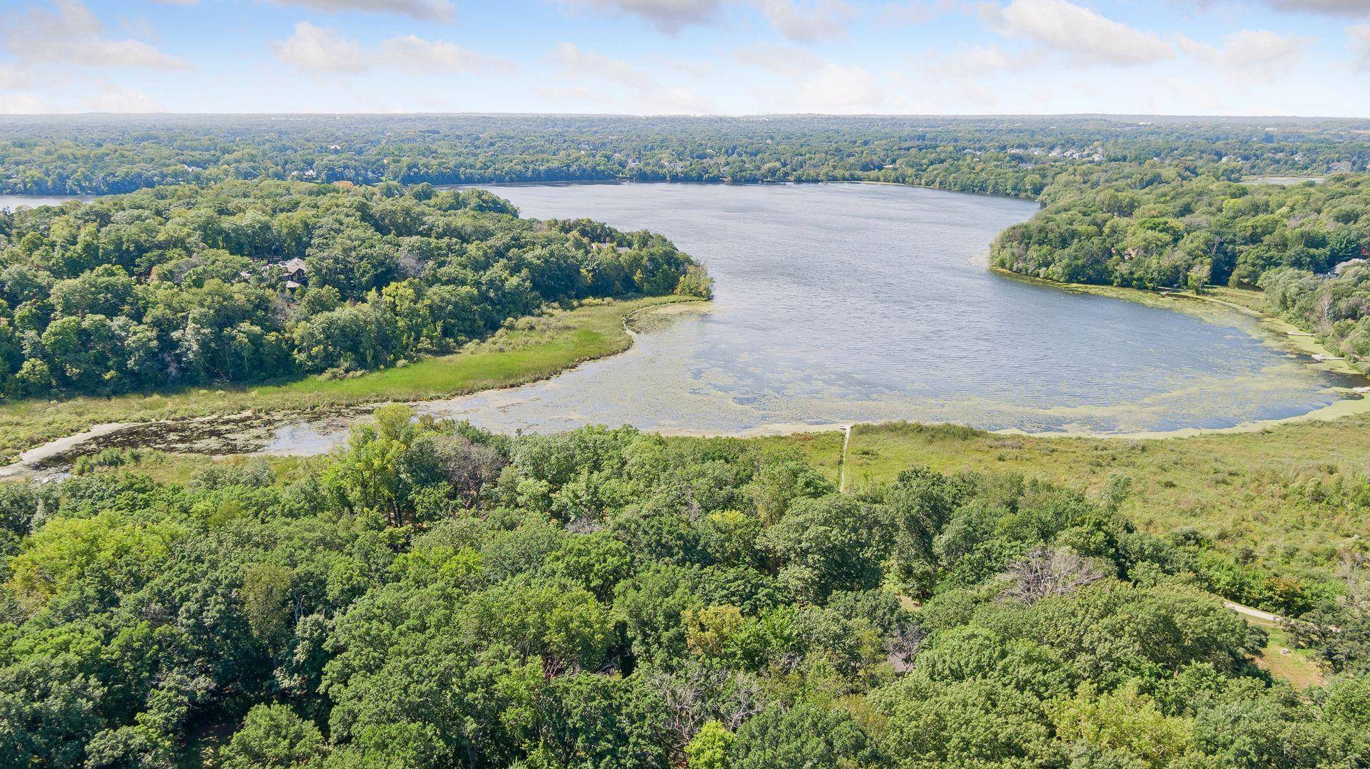 4 Thrush LN, North Oaks, MN 55127