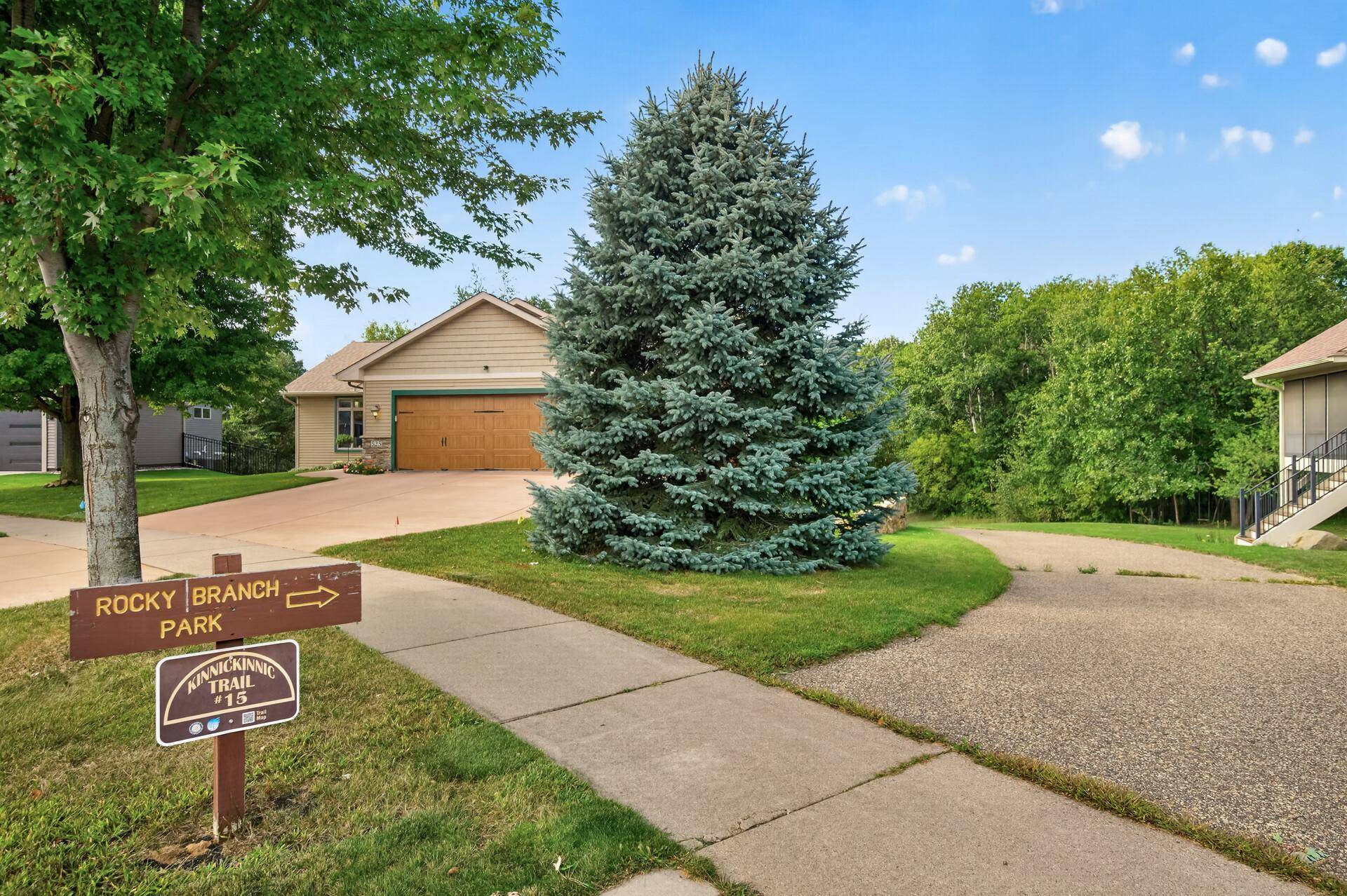 525 Devin LN, River Falls, WI 54022