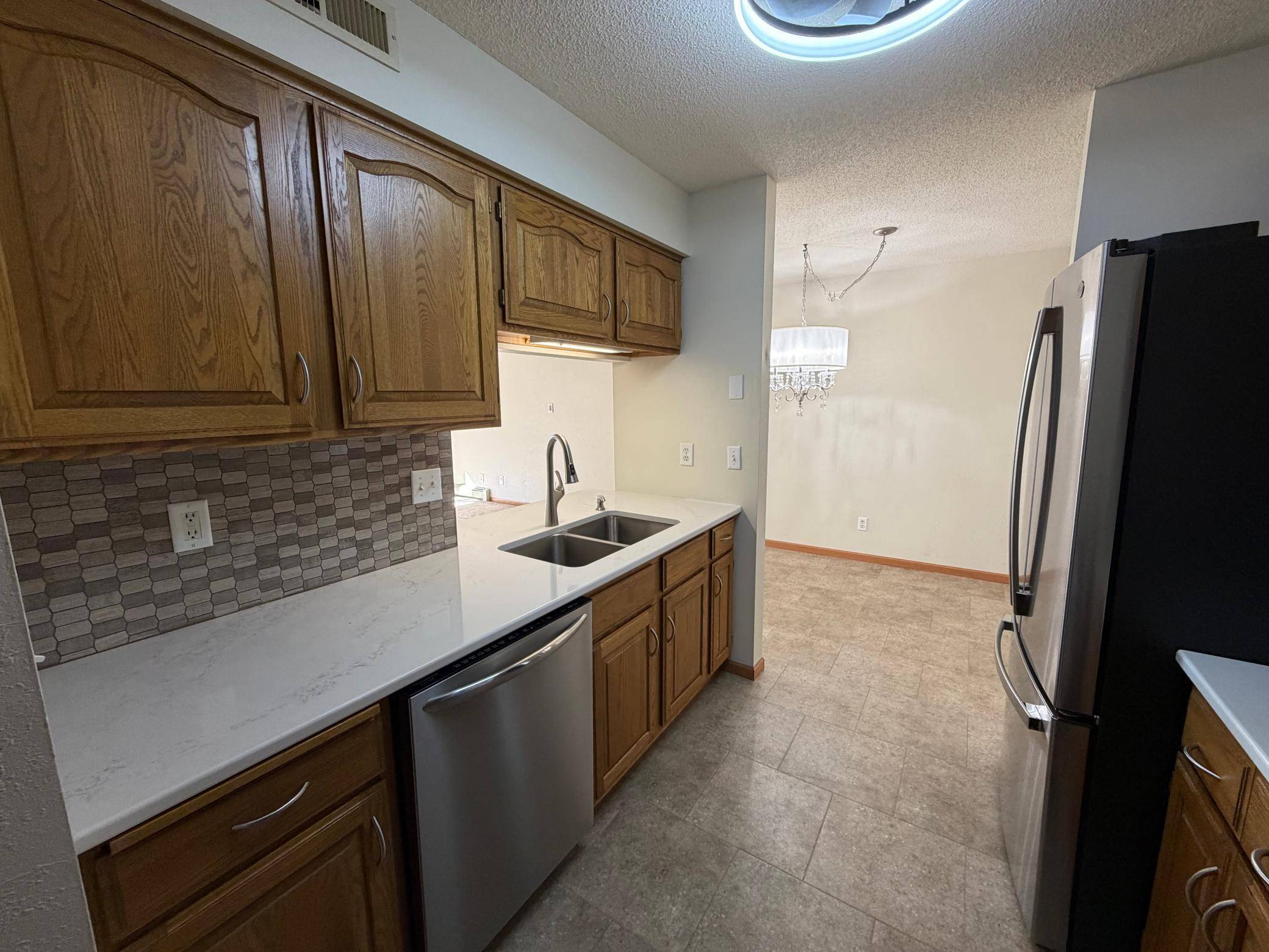 1801 Becker AVE SE #306, Willmar, MN 56201