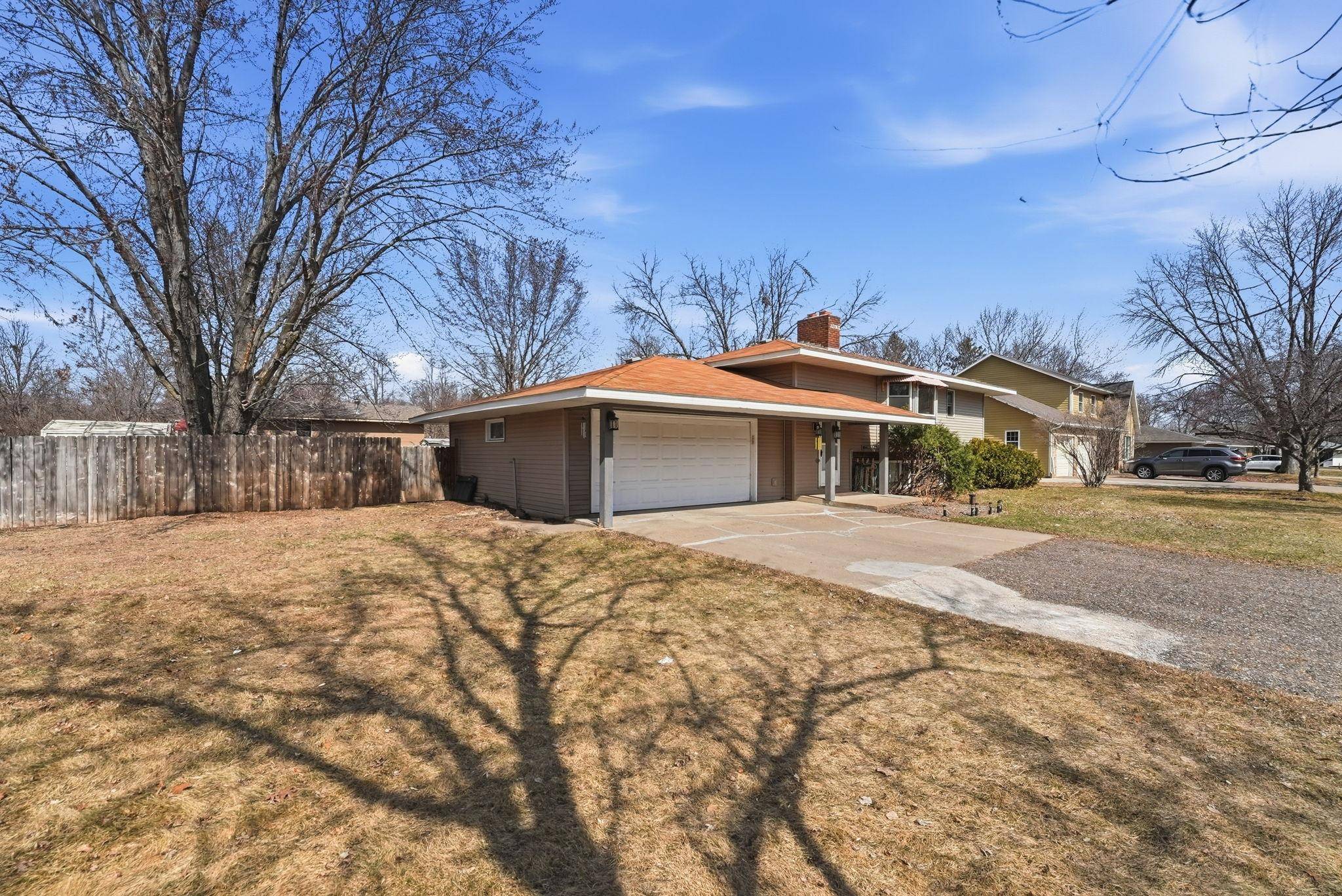 833 Lewis PL, Saint Cloud, MN 56301