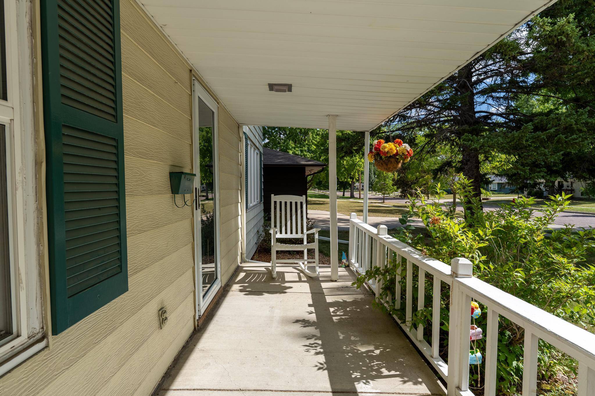 913 Park DR S, Fargo, ND 58103