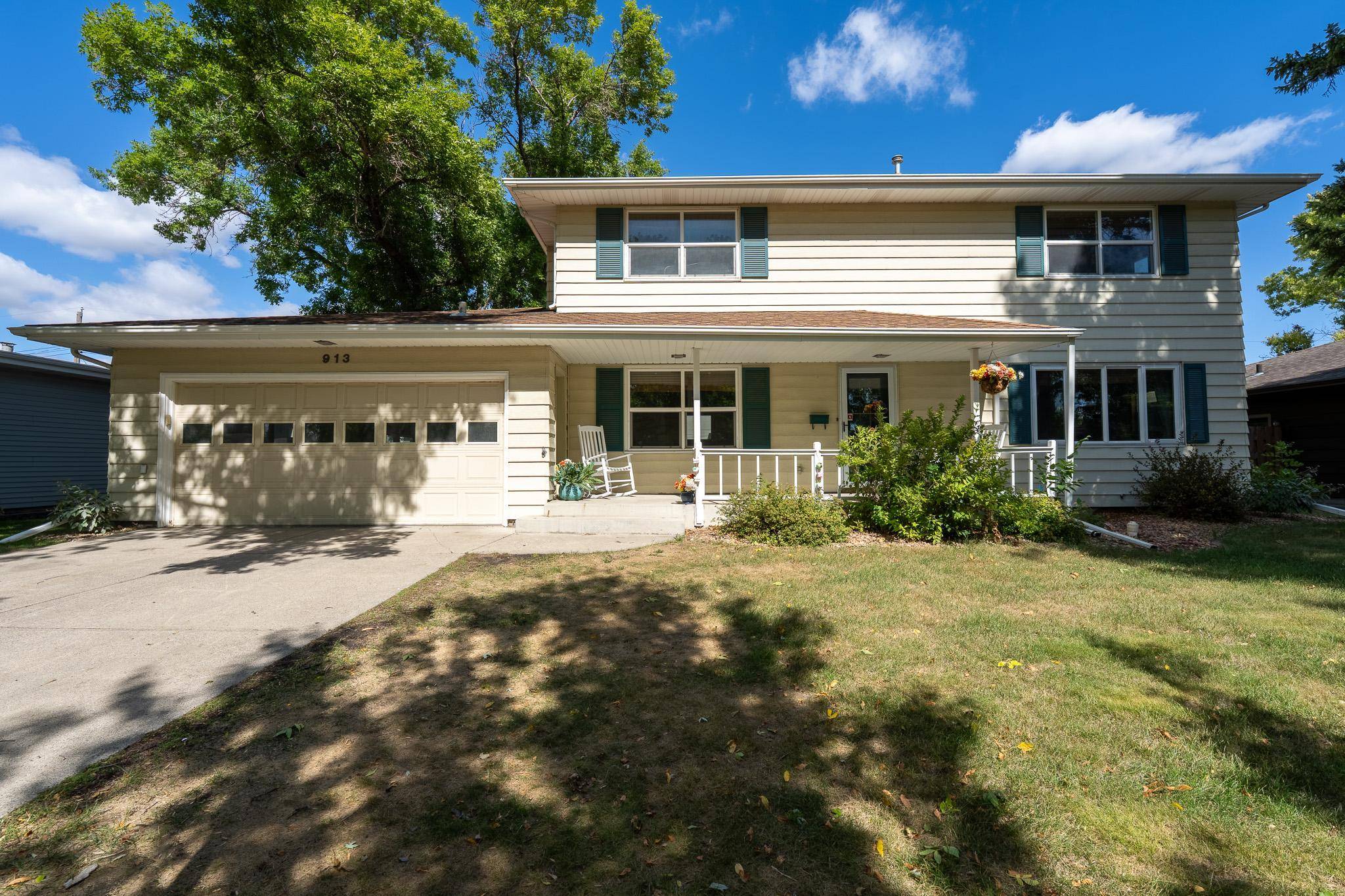 913 Park DR S, Fargo, ND 58103
