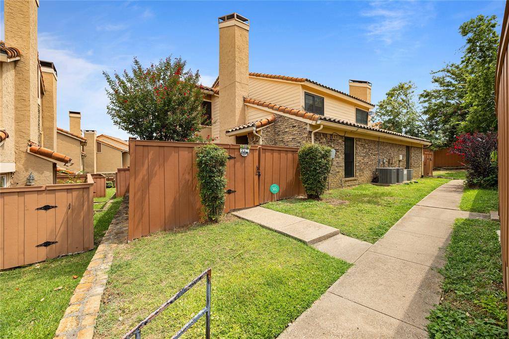 4240 Madera Road #4, Irving, TX 75038