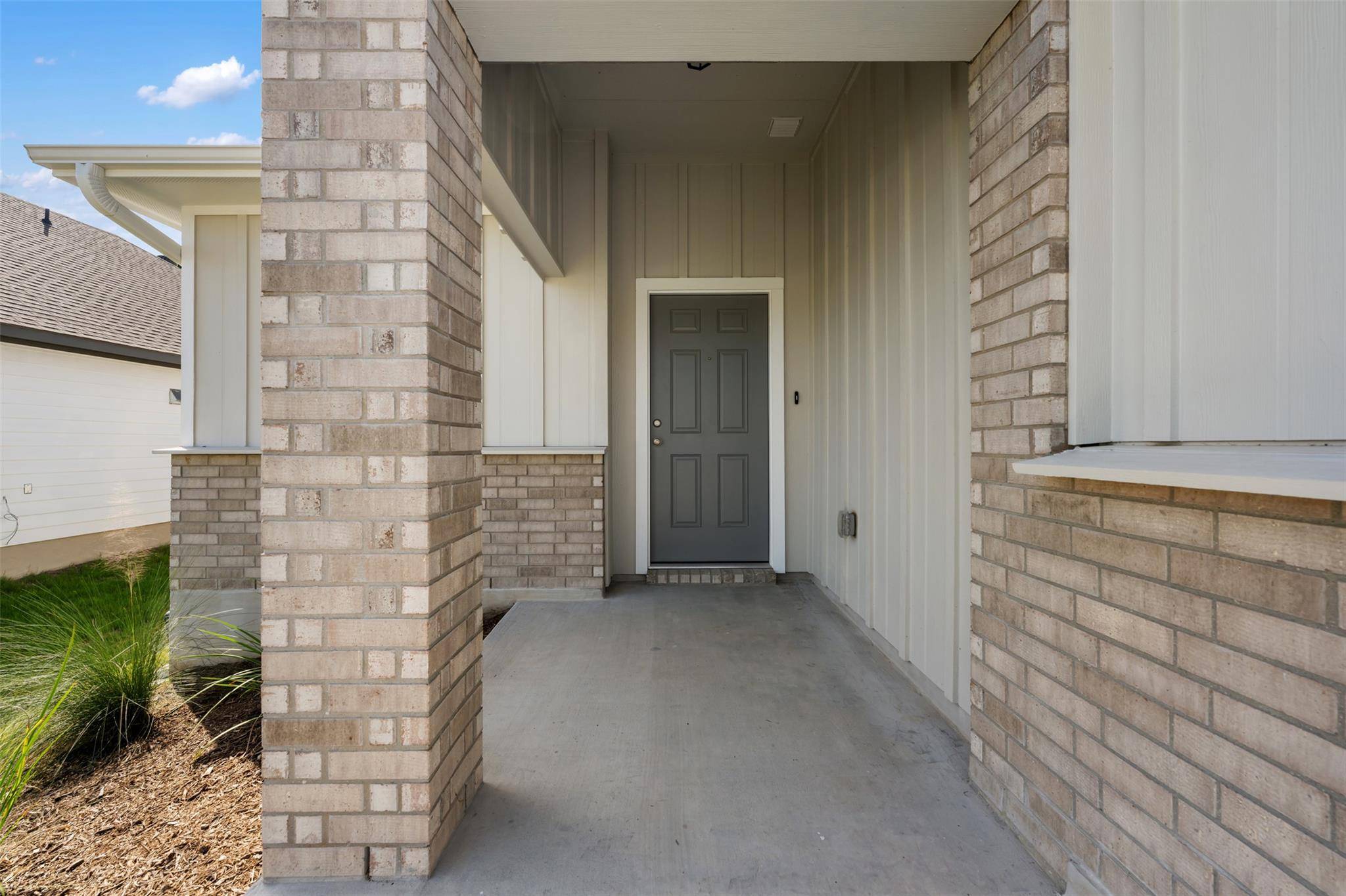 270 Boatright BLVD, Jarrell, TX 76537