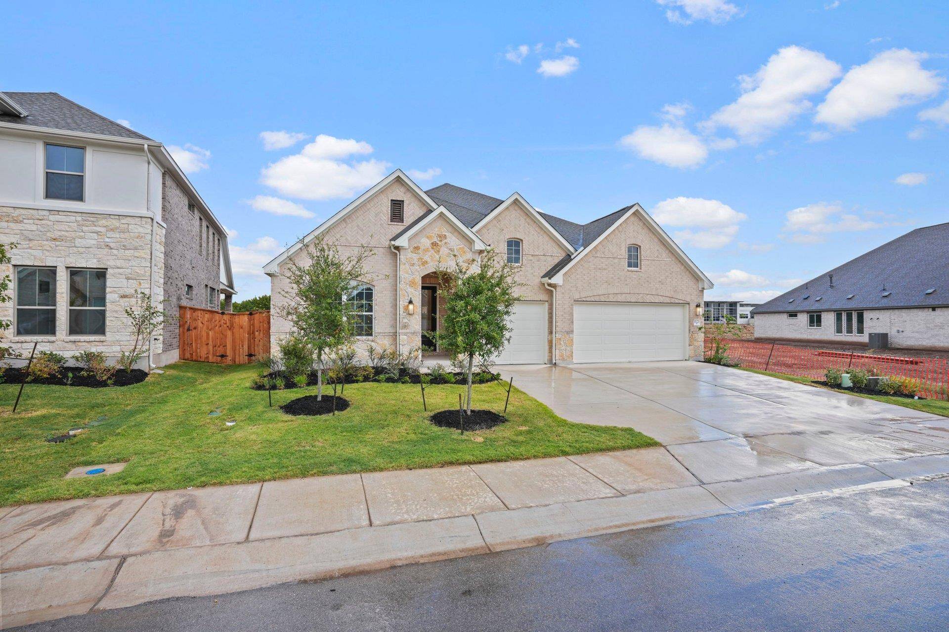 1121 Ellensburg DR, Georgetown, TX 78633