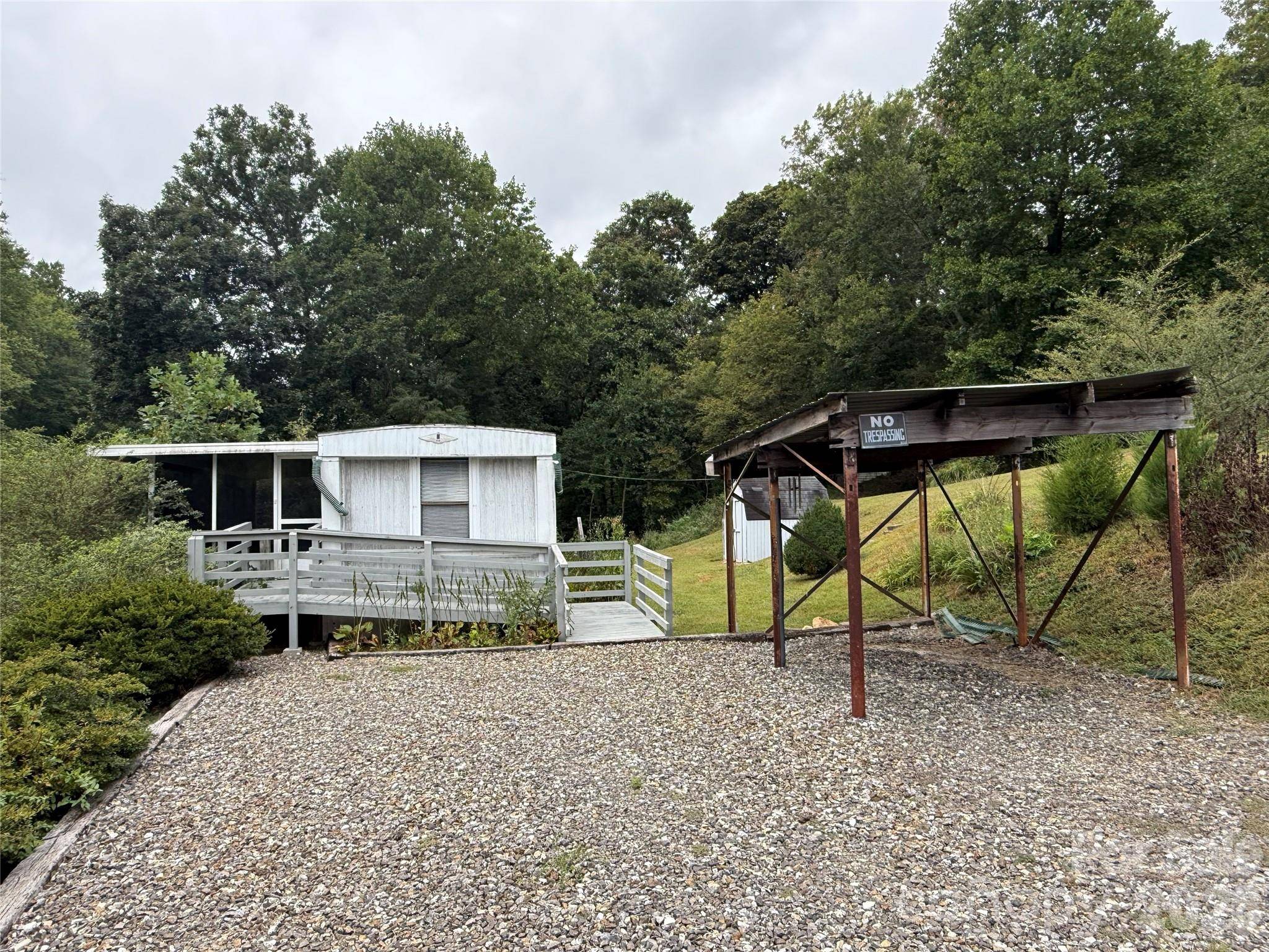 6 Short Dix Creek RD, Leicester, NC 28748