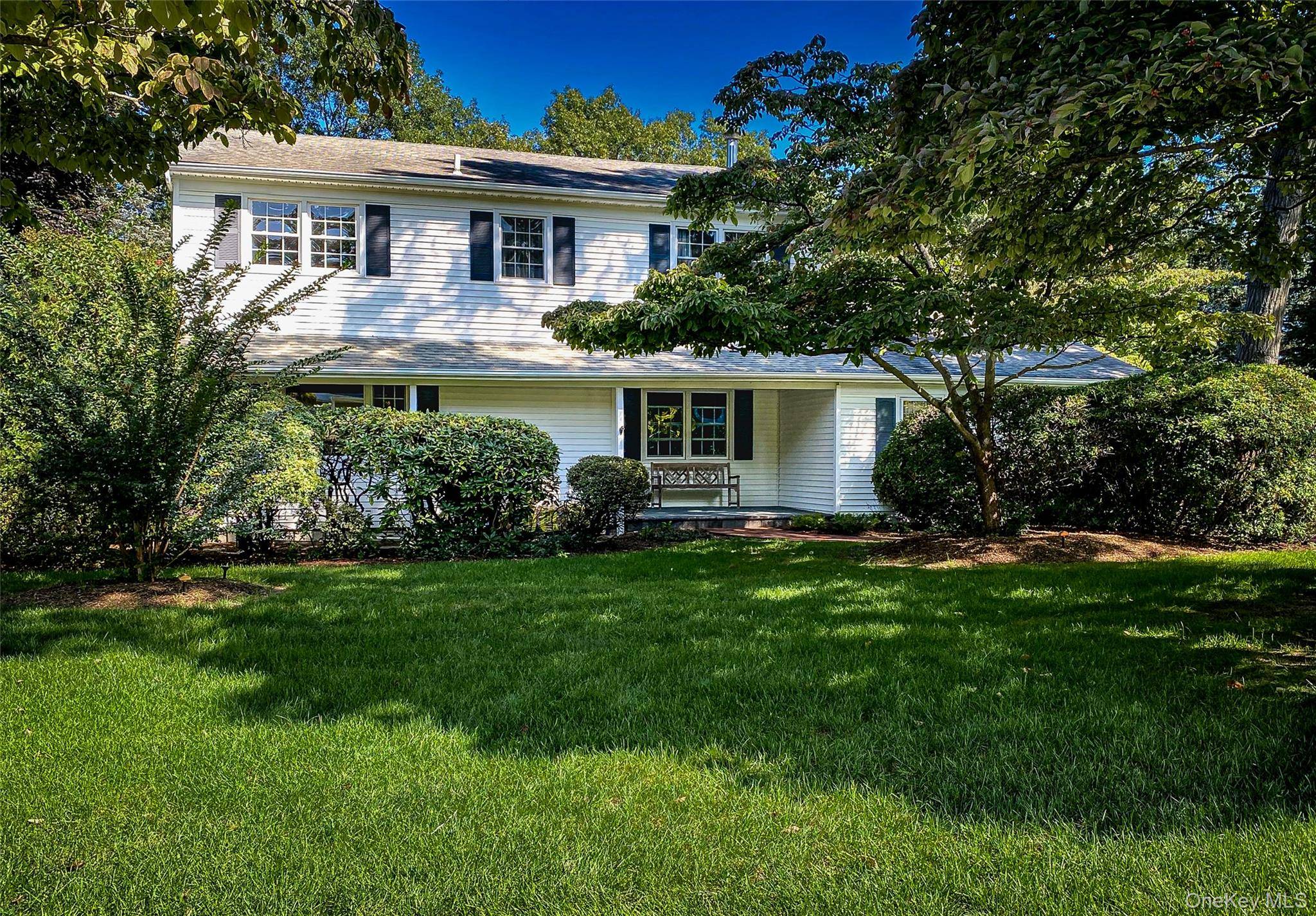 15 Fox RD, East Setauket, NY 11733