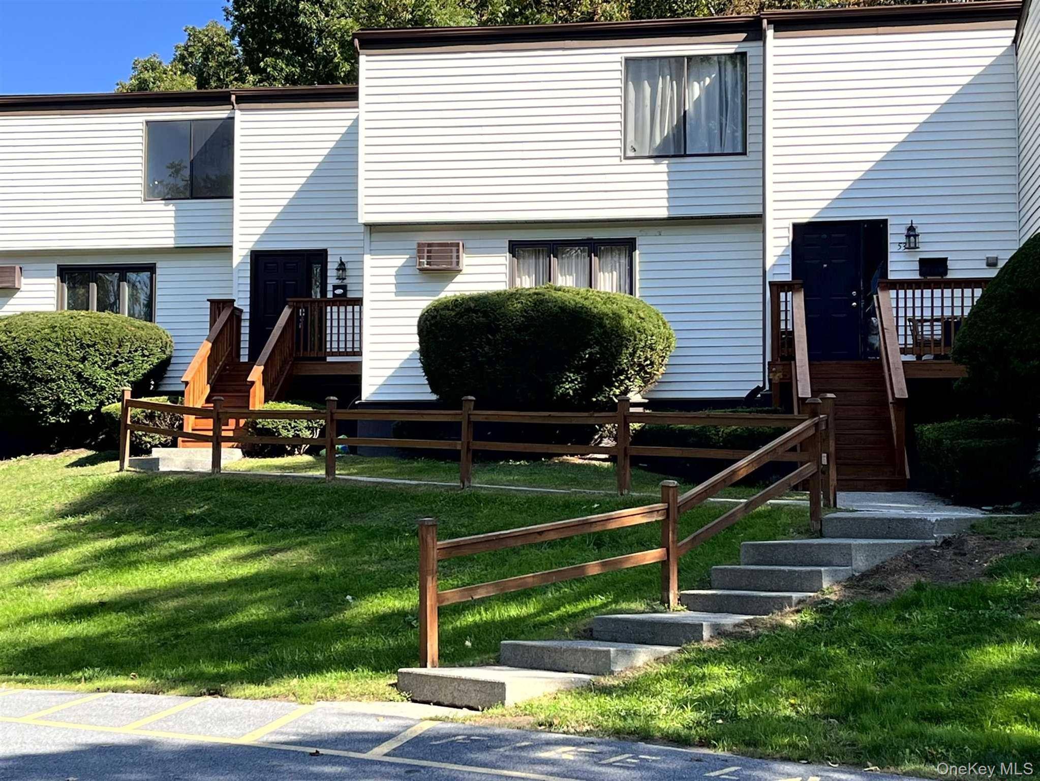 3 Hook RD #52, Poughkeepsie, NY 12601
