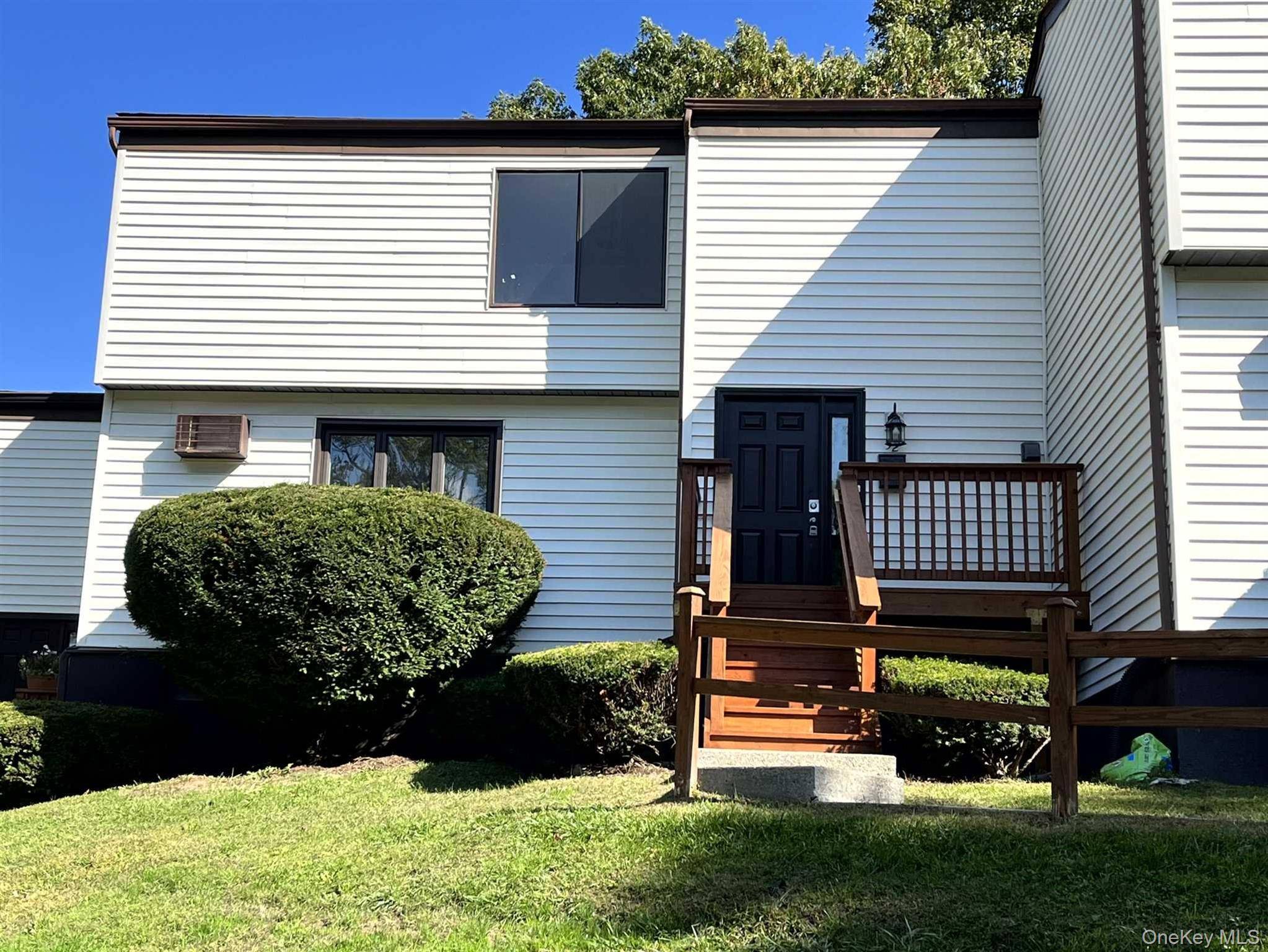 3 Hook RD #52, Poughkeepsie, NY 12601