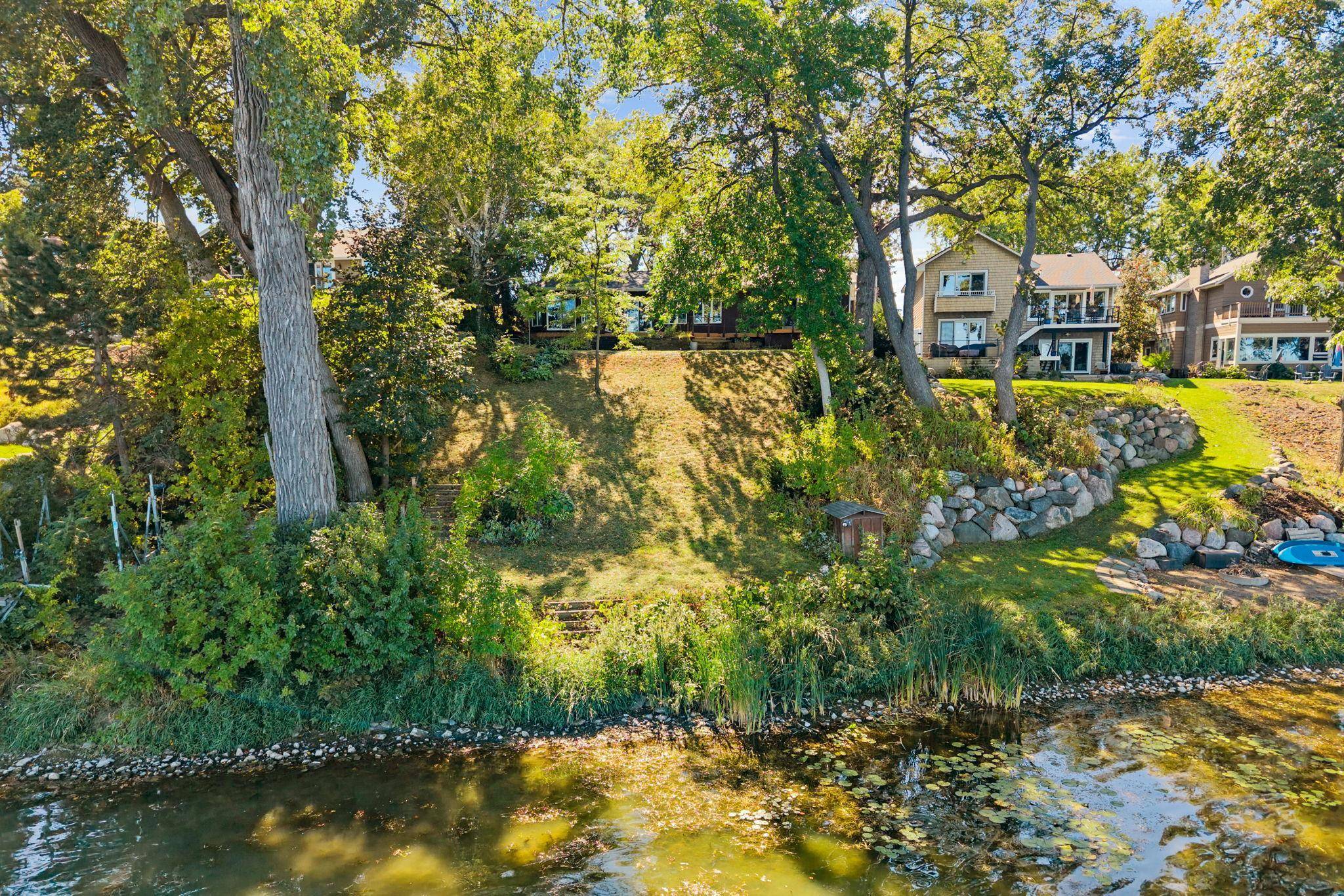 168 Peninsula RD, Medicine Lake, MN 55441