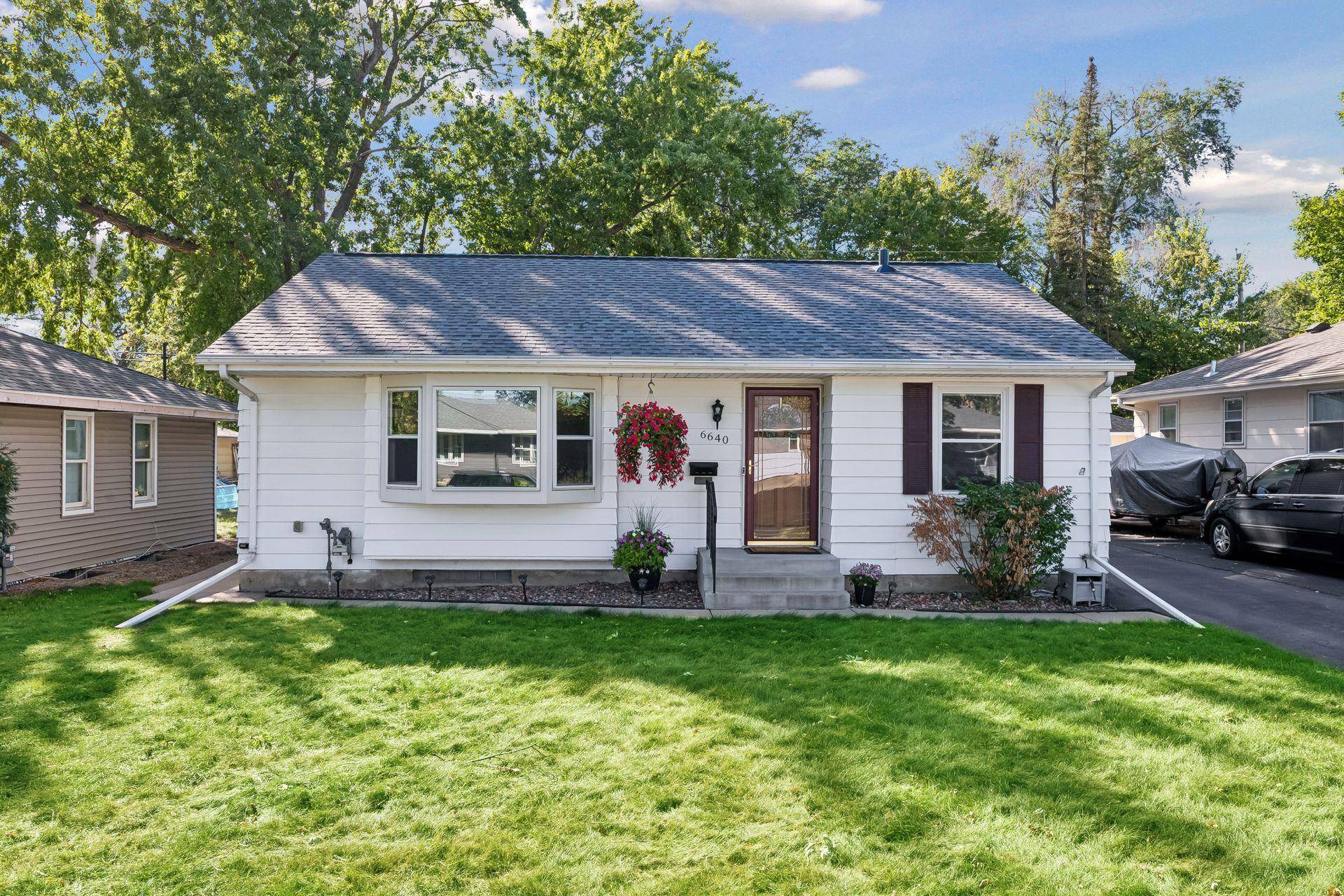 6640 15th AVE S, Richfield, MN 55423