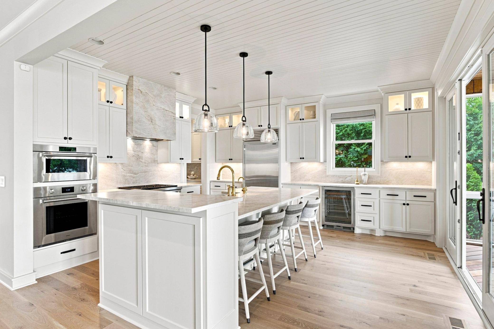 2412 Lafayette RD, Wayzata, MN 55391