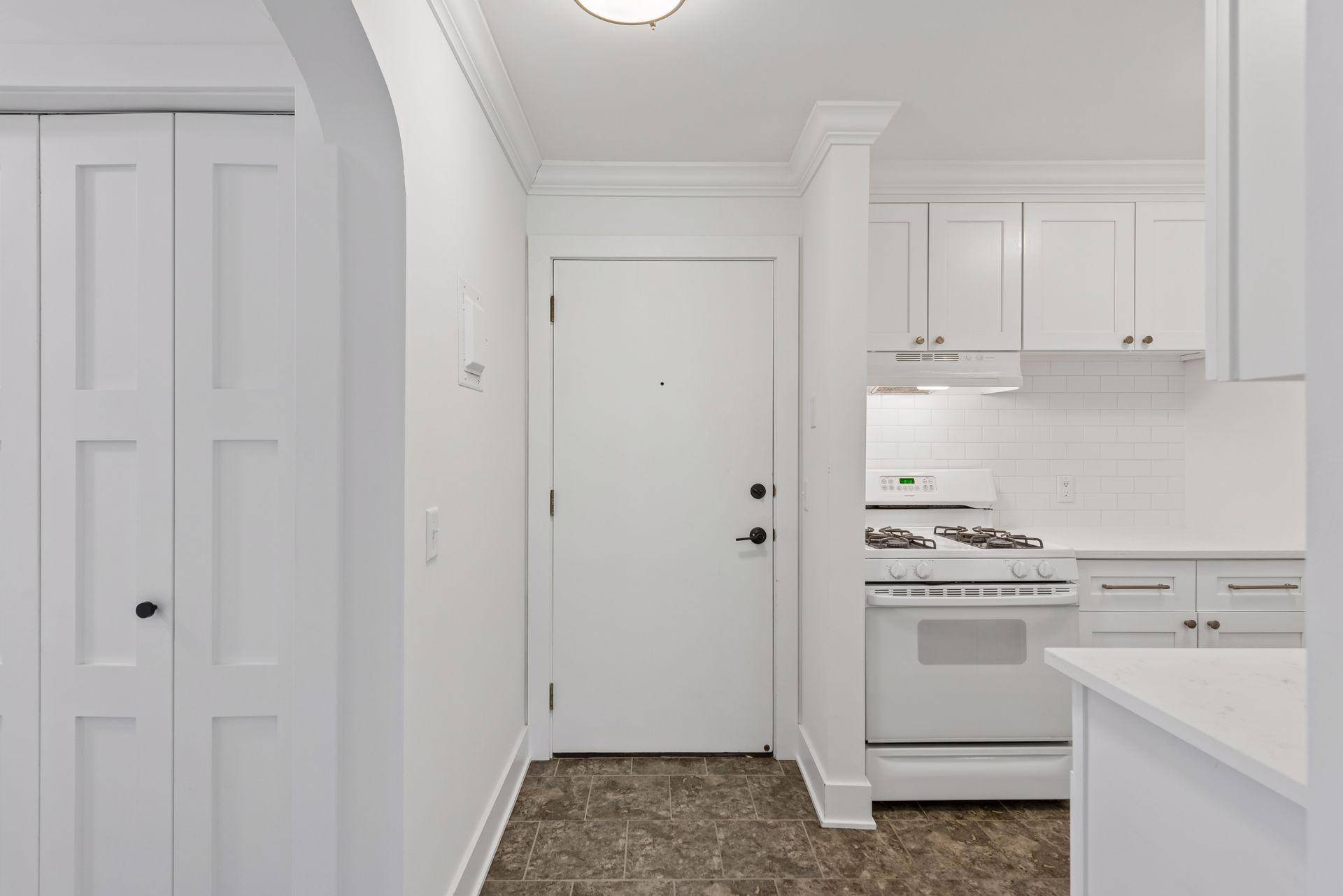 7310 York AVE S #211-4, Edina, MN 55435