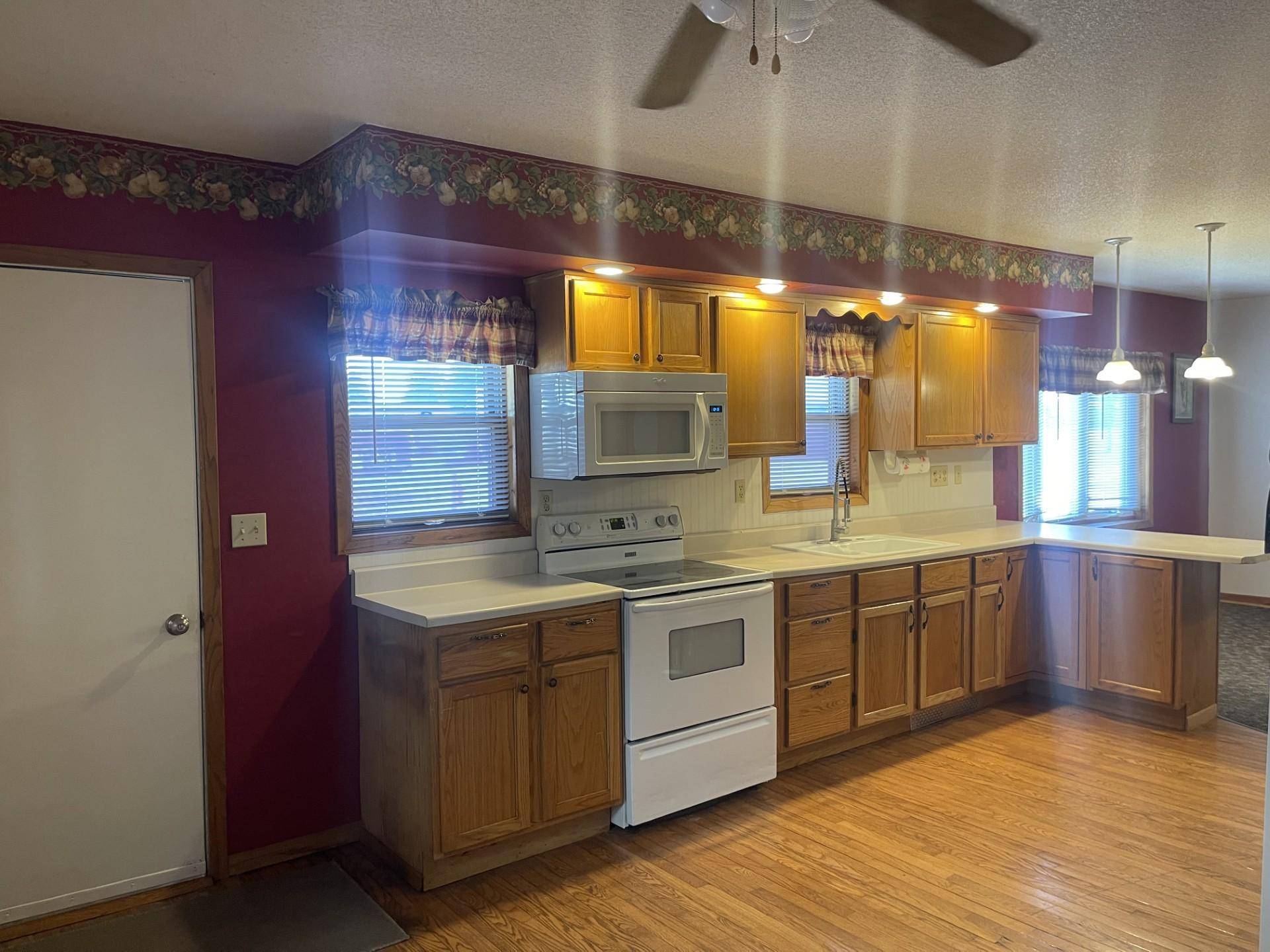 273 E Morgan ST, Tracy, MN 56175