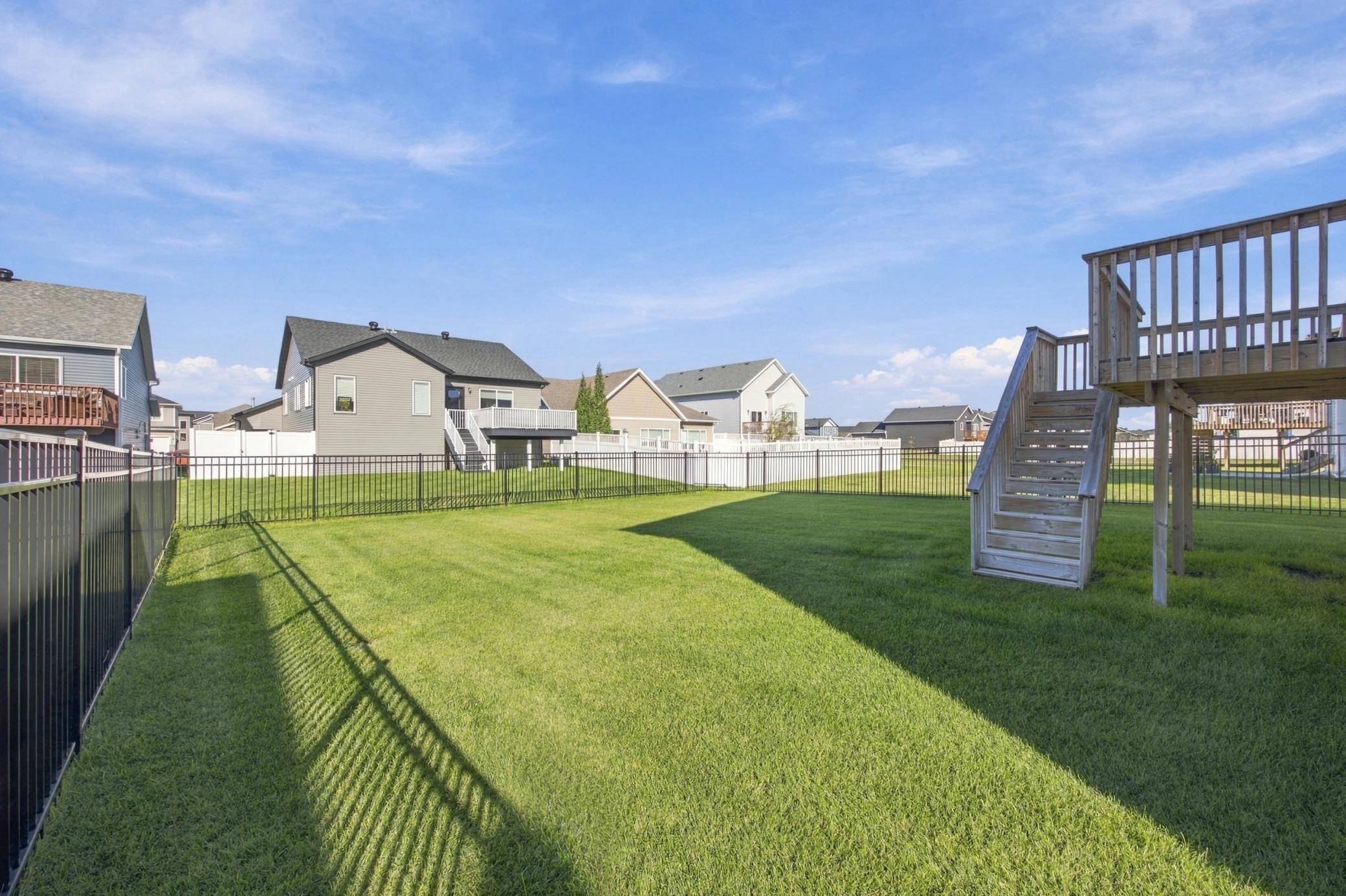 7327 Madelyn LN S, Fargo, ND 58104