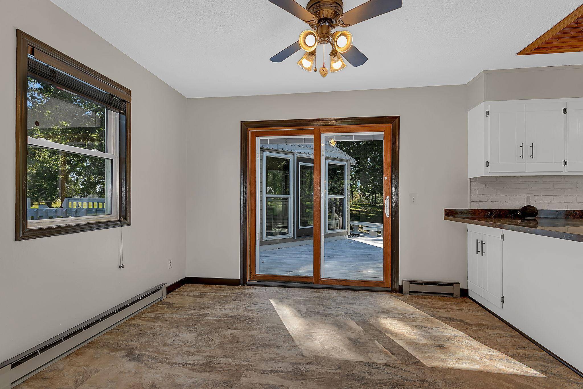 19071 Two Rivers RD, Avon, MN 56310