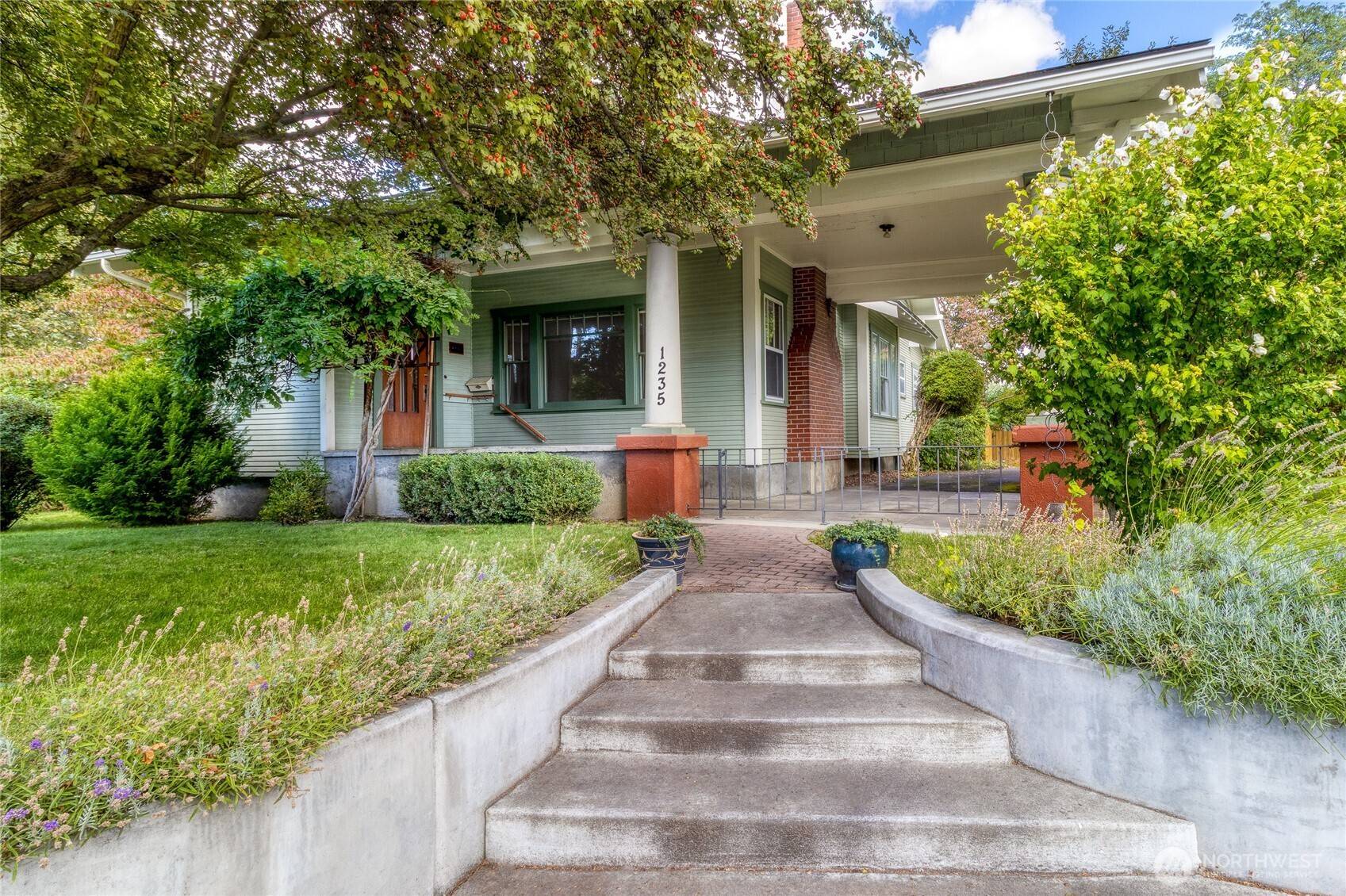 1235 Isaacs AVE, Walla Walla, WA 99362