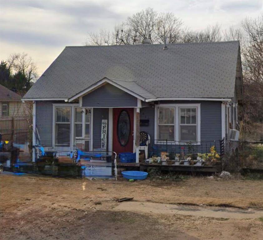 2012 S 13th ST, Chickasha, OK 73018