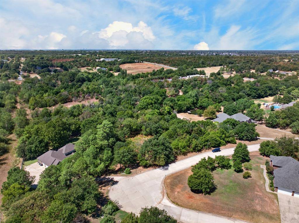 Wakefield LN, Choctaw, OK 73020