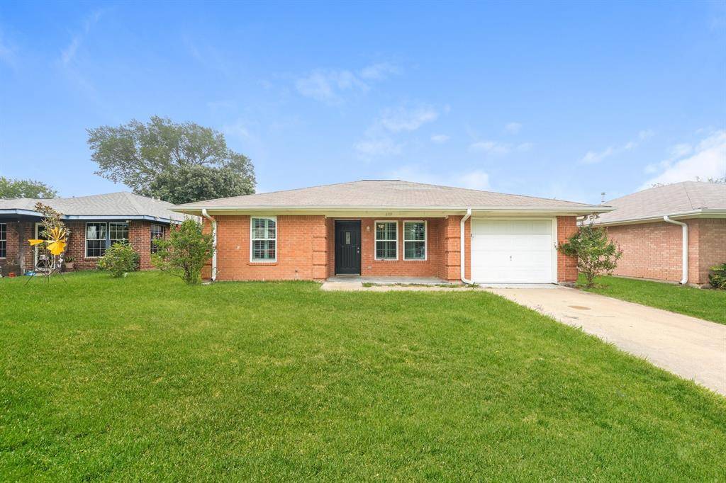 609 E Buffalo Street, Forney, TX 75126