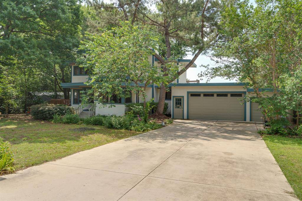 1301 Dublin Street, Grapevine, TX 76051