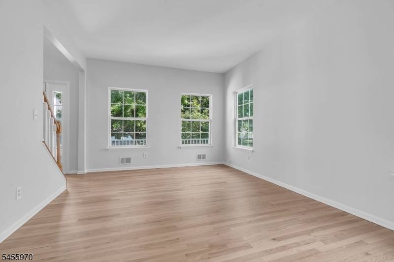 59 Huntley Way, Bridgewater Twp., NJ 08807