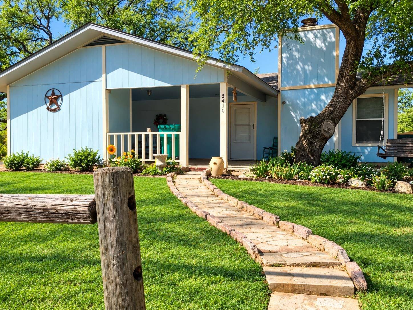 2410 Lakeview, Granite Shoals, TX 78654