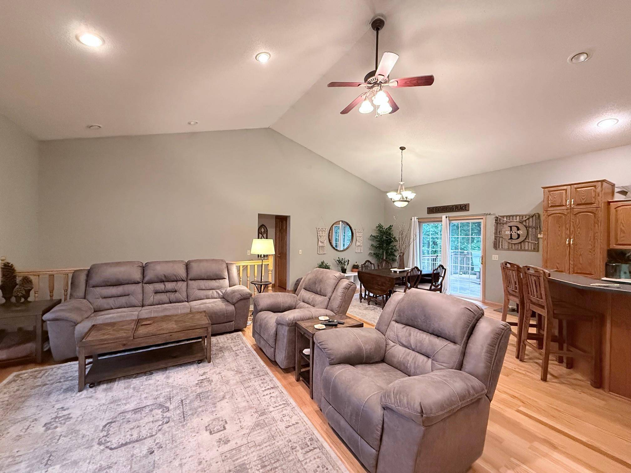 12590 Carow CIR, Frazee, MN 56544