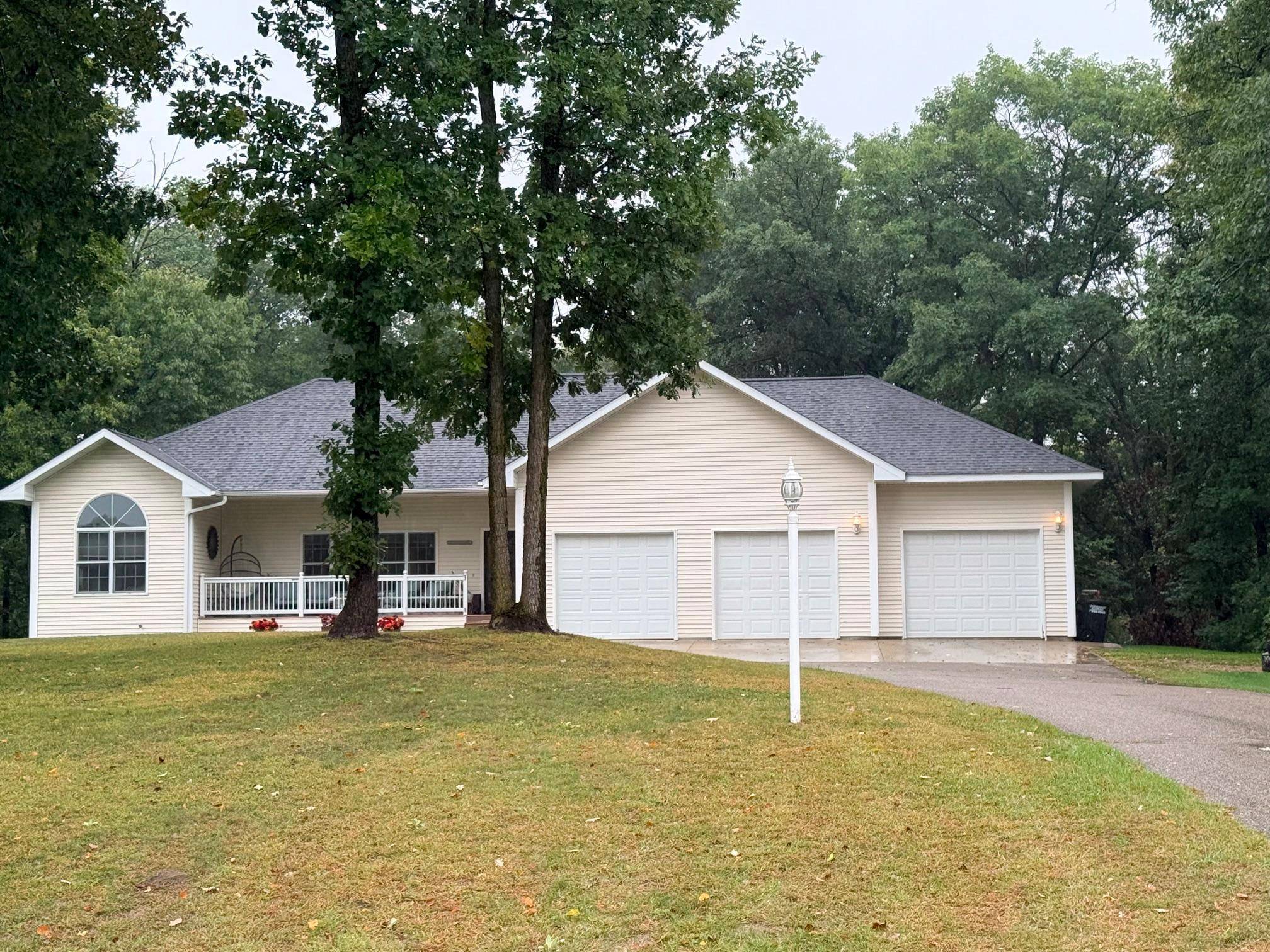 12590 Carow CIR, Frazee, MN 56544