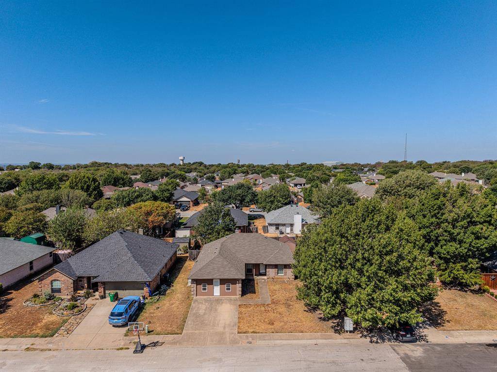 204 Troxell Boulevard, Rhome, TX 76078