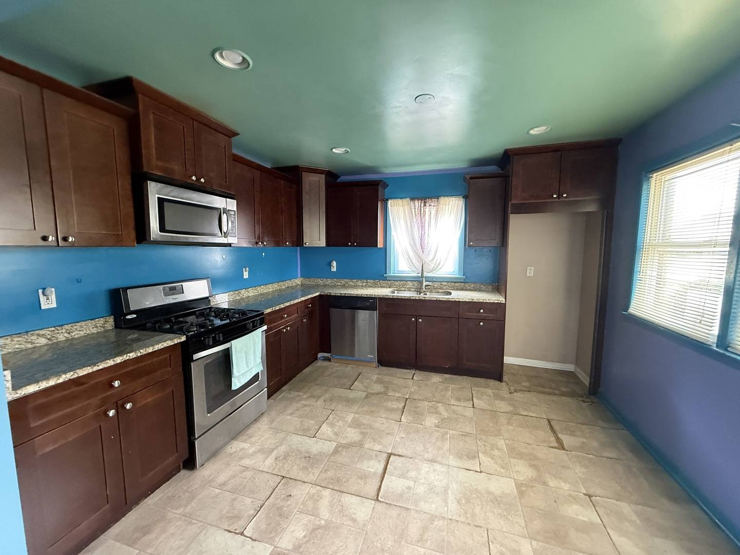 14405 S Calhoun AVE, Burnham, IL 60633