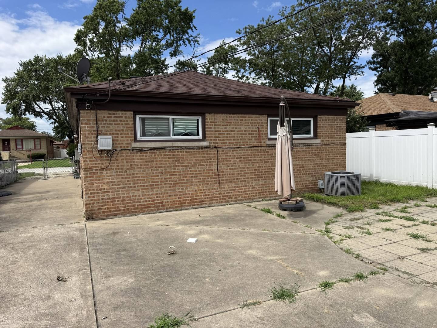 14405 S Calhoun AVE, Burnham, IL 60633
